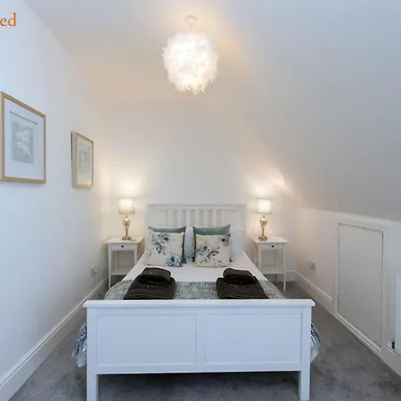Light And Spacious Three Bedroom House In Margate Close To Beach And Amenities Esterno foto